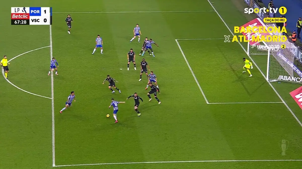 Imagem de contexto do artigo Fábio Vieira abre marcador do FC Porto-Vitória em grande estilo: ora veja