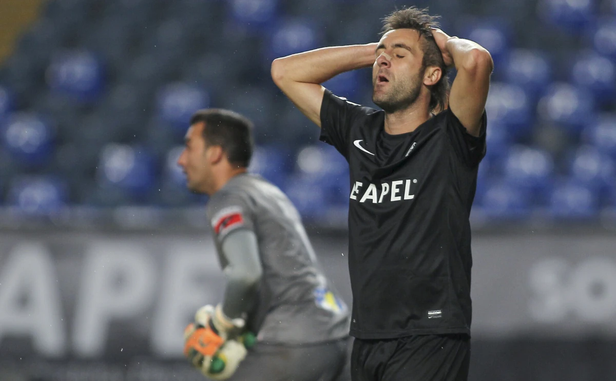 Diogo Valente lembrou passagem pela Académica (Créditos: Tony Dias/Global Imagens)