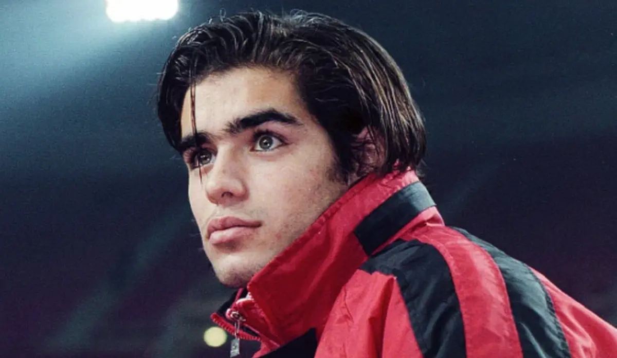 Imagem de contexto do artigo "Prejudicado por ser bonito? Não me iam operar a cara para ficar mais feio"