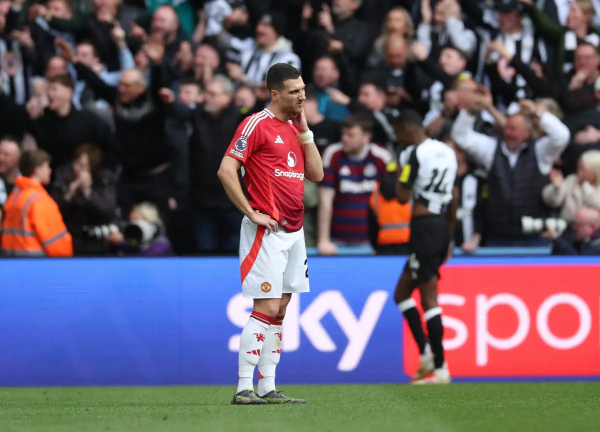 Diogo Dalot (Créditos: EPA)