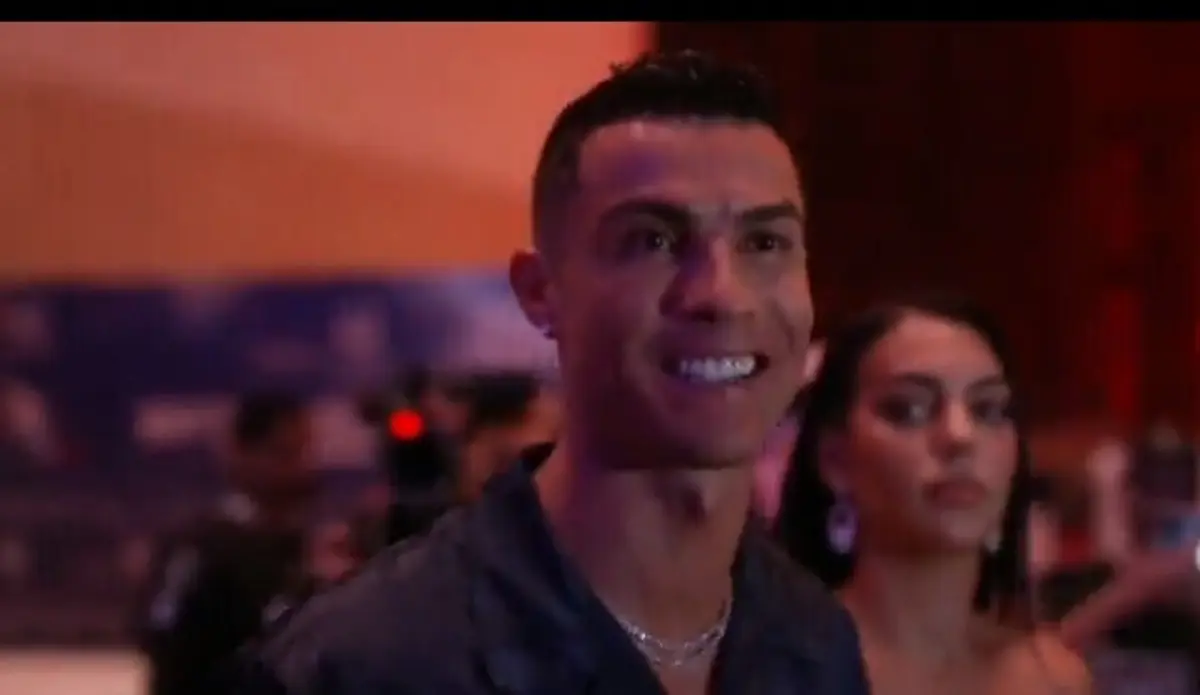 Imagem de contexto do artigo Dois Ronaldos e Figo no combate entre Tyson Fury e Ngannou na Arábia Saudita