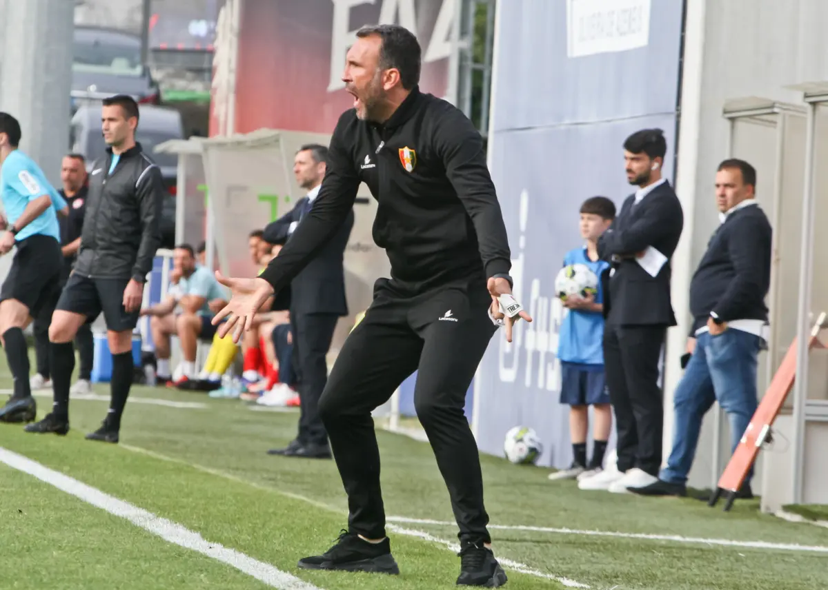 Imagem de contexto do artigo Estrela da Amadora tem cinco centrais de fora: "Equacionamos tudo..."