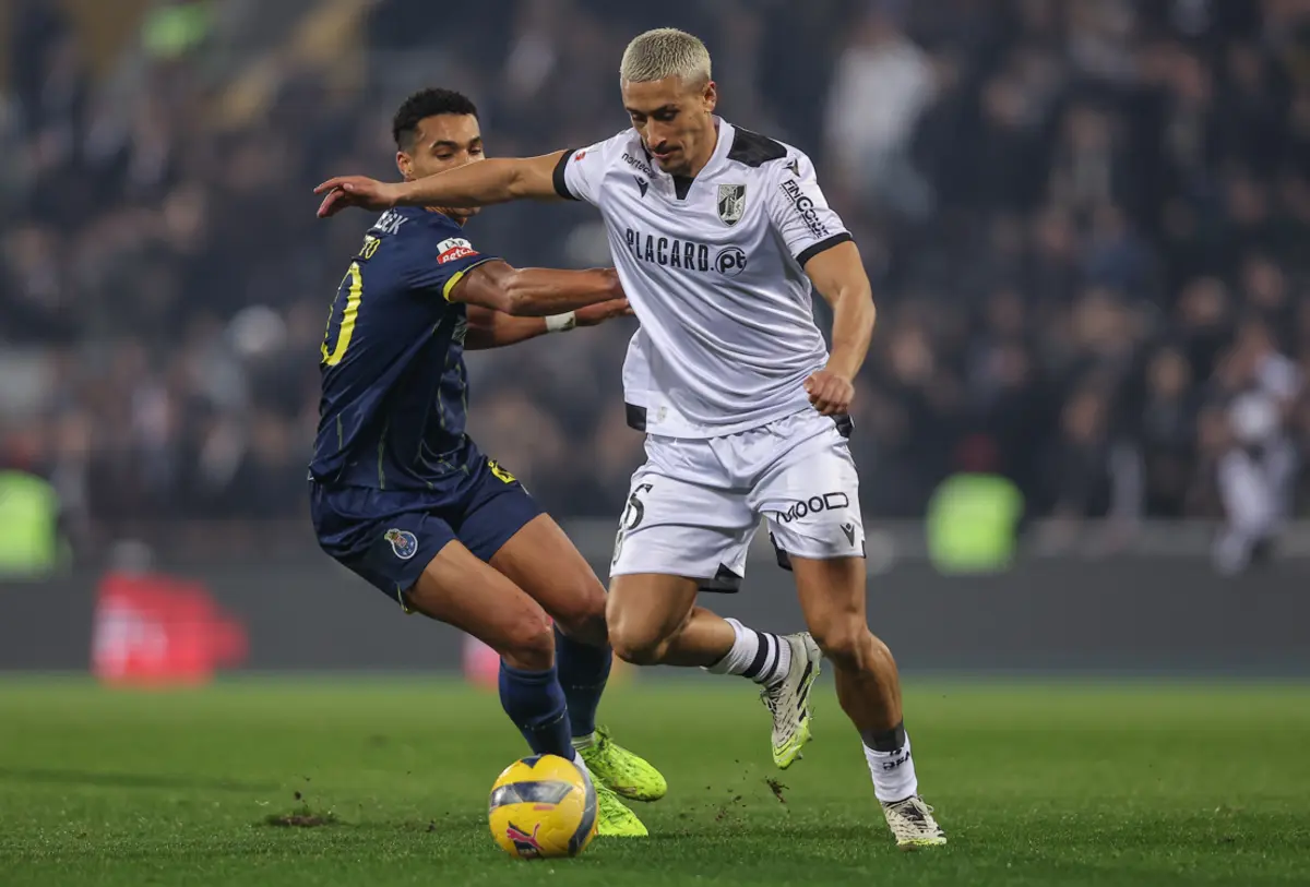 Abascal num duelo com Alberto Costa, do FC Porto