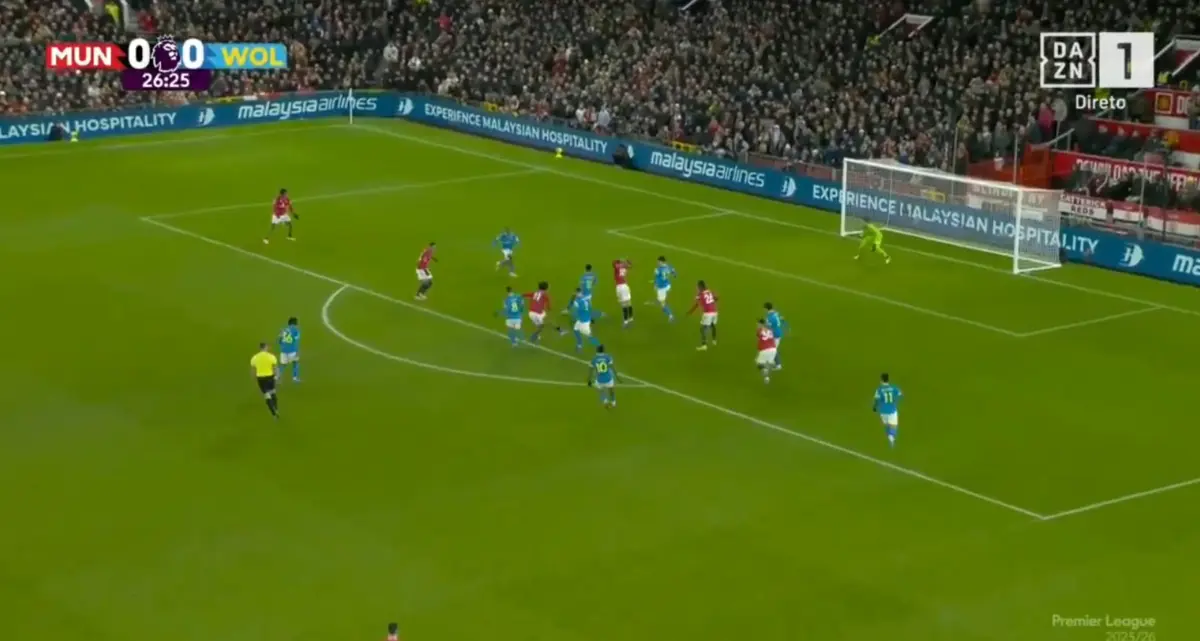 Imagem de contexto do artigo José Sá traído por desvio: eis o golo que colocou o United a vencer