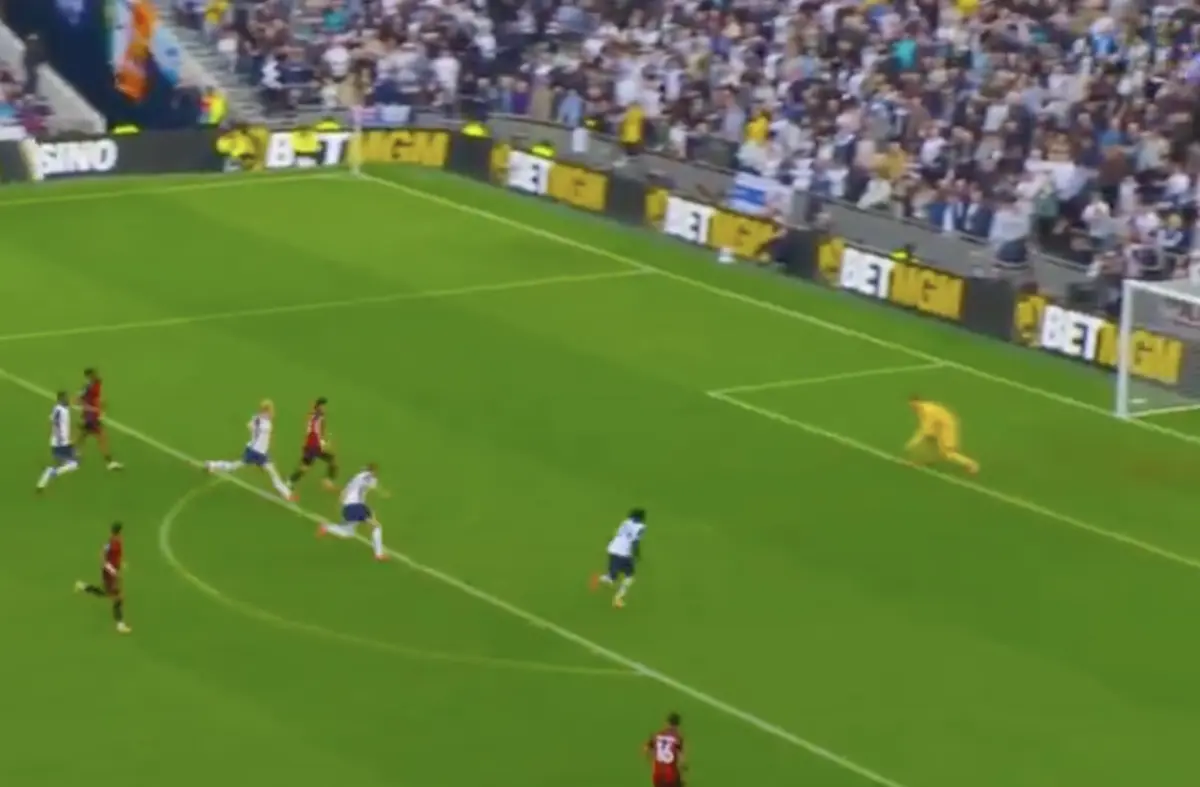 Imagem de contexto do artigo Ex-FC Porto Evanilson marca no Tottenham-Bournemouth. Assista ao lance