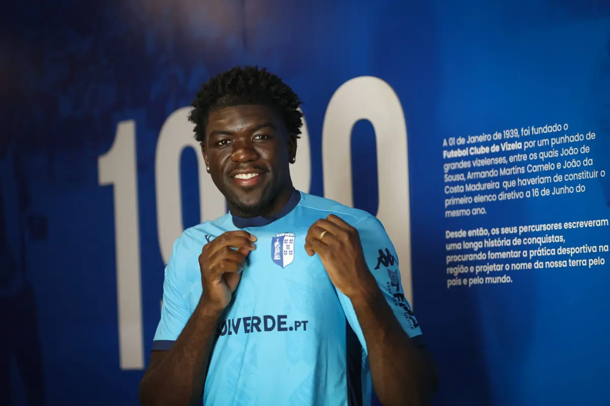 Imagem de contexto do artigo Oficial: Vizela contrata médio que jogava na Suíça