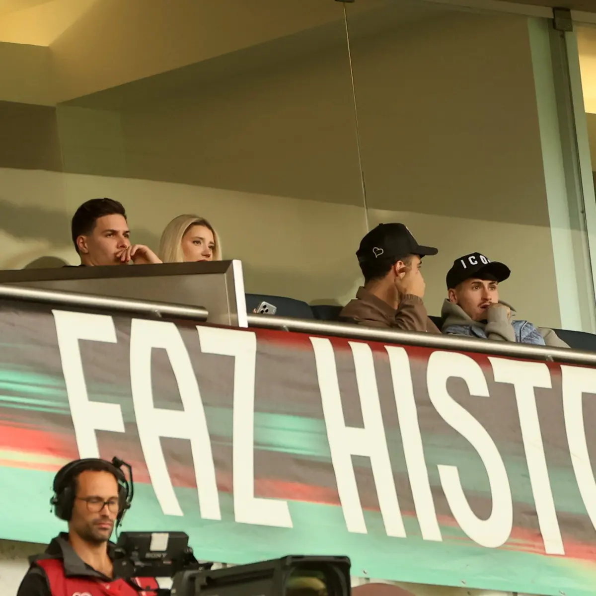Imagem de contexto do artigo Francisco Moura, Bednarek e Borja Sainz assistiram ao Portugal-Arménia no Estádio do Dragão