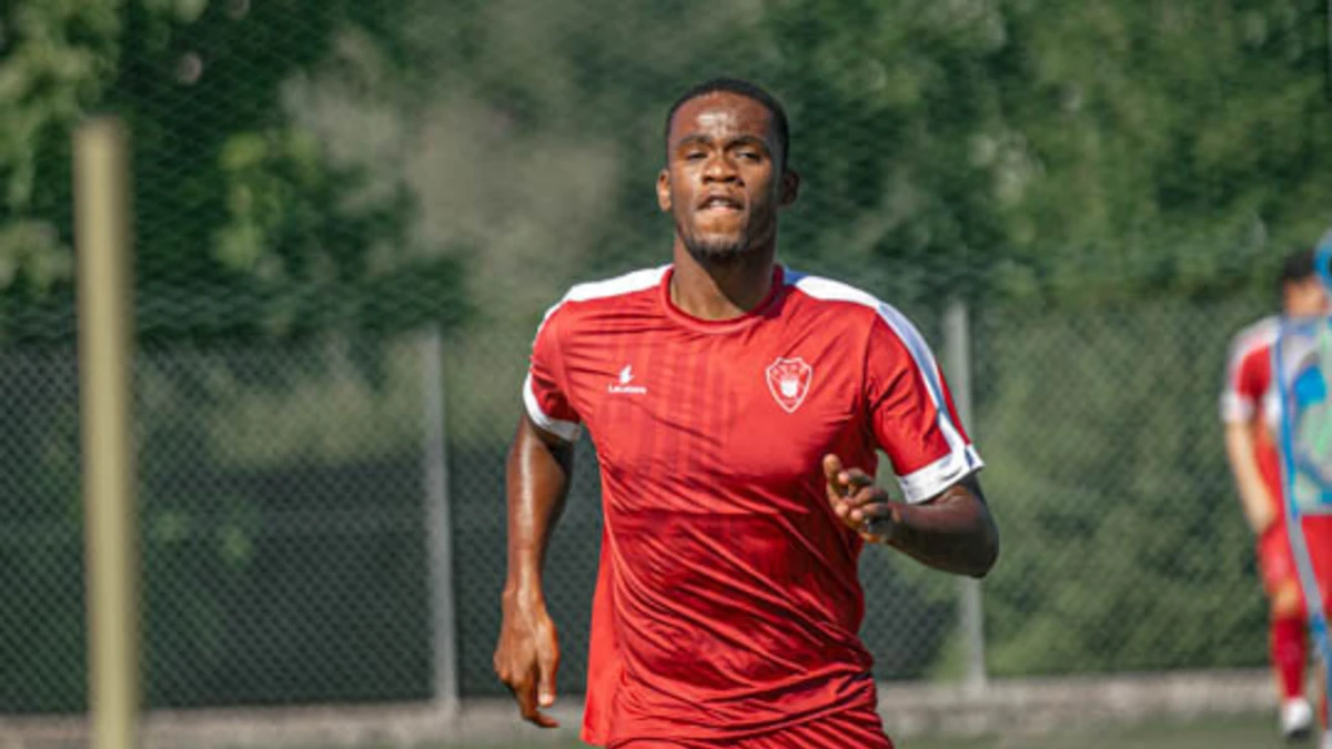 Sithole já treinou com o grupo (Créditos: Gil Vicente)