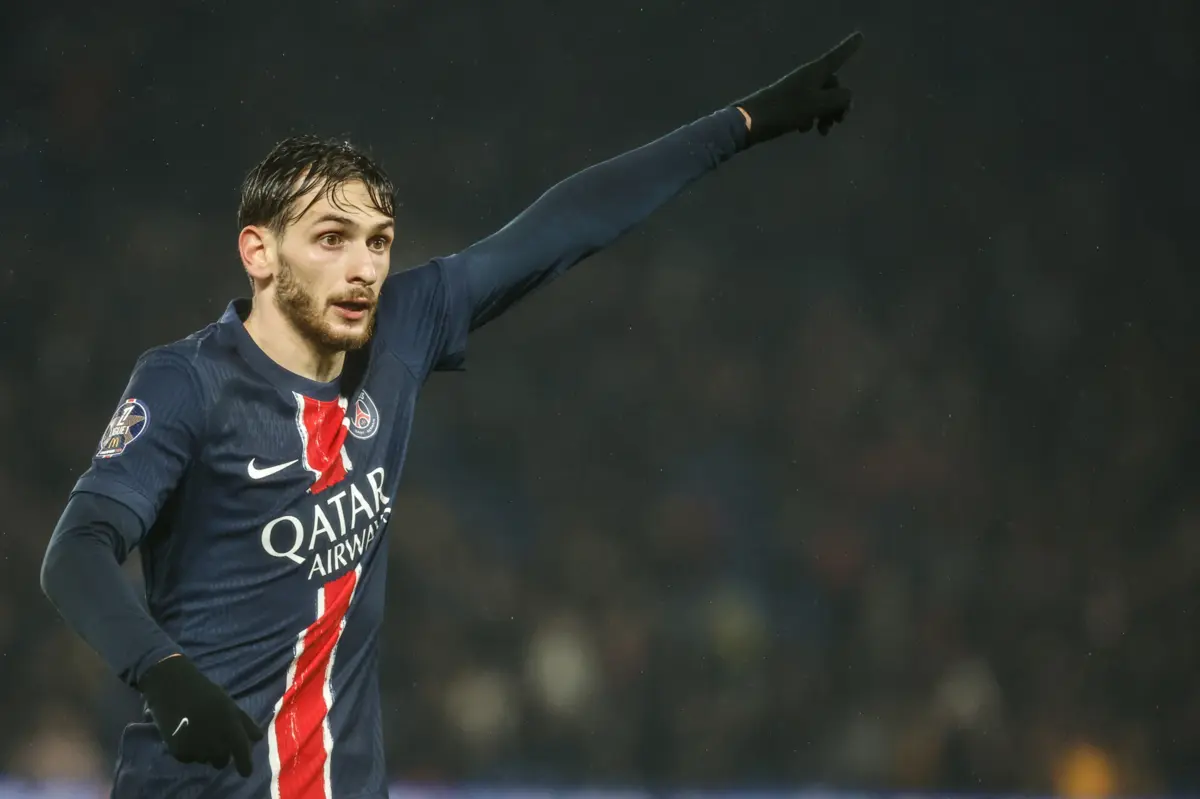 Kvaratskhelia ( EPA Mohammed Badra)