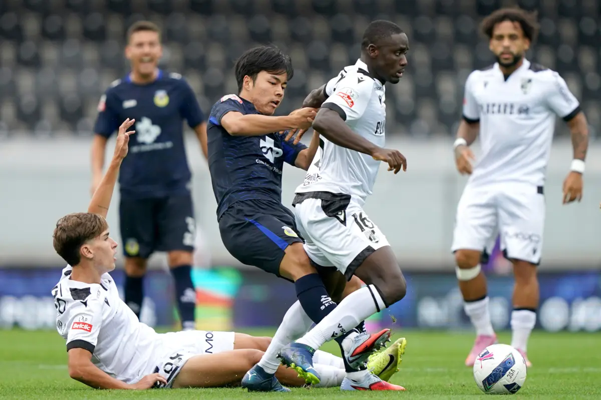 Beni Mukendi conquistou espaço no onze, beneficiando das saídas de Tomás Händel e Tiago Silva para se afirmar