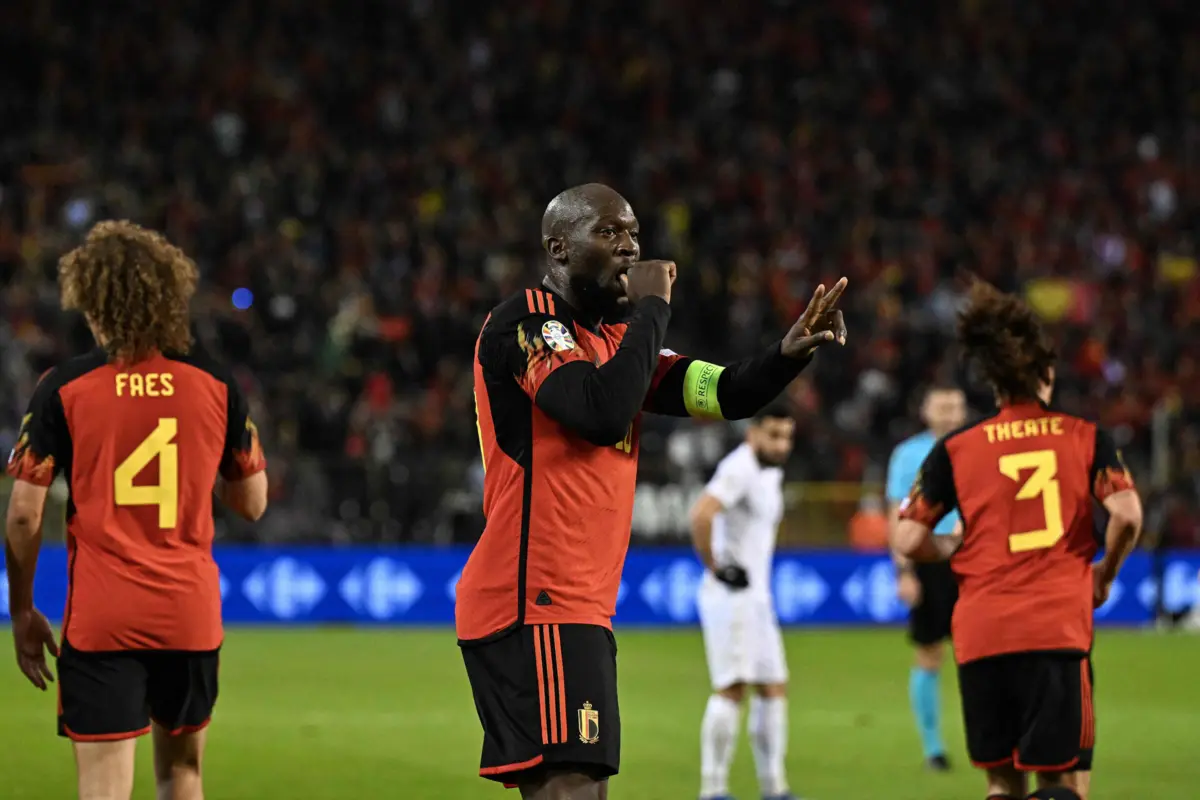 Lukaku marcou quatro golos no Bélgica-Azerbaijão