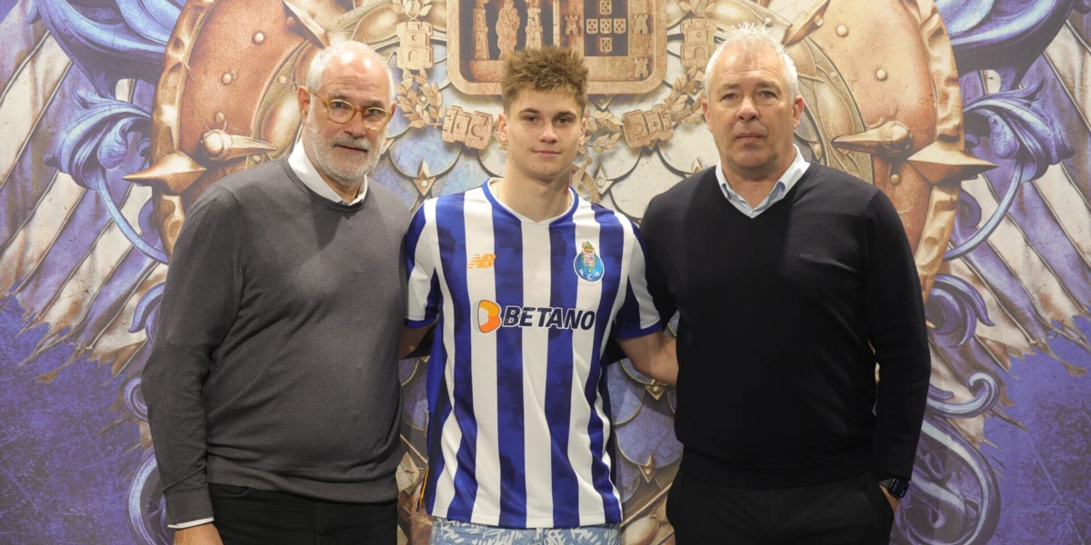Zubizarreta, Trofim Melnichenko e Jorge Costa (Créditos: FC Porto)