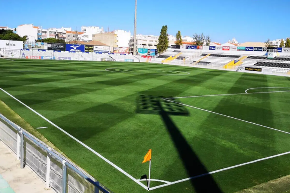 Imagem de contexto do artigo Conselho de Disciplina multa o Portimonense por falta de água quente