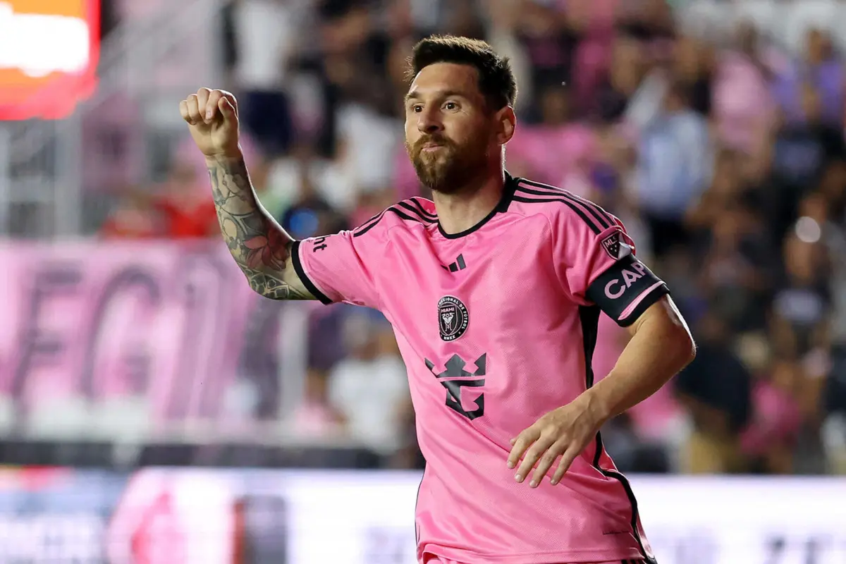 Lionel Messi bisou e fez uma assistência (Créditos: AFP)