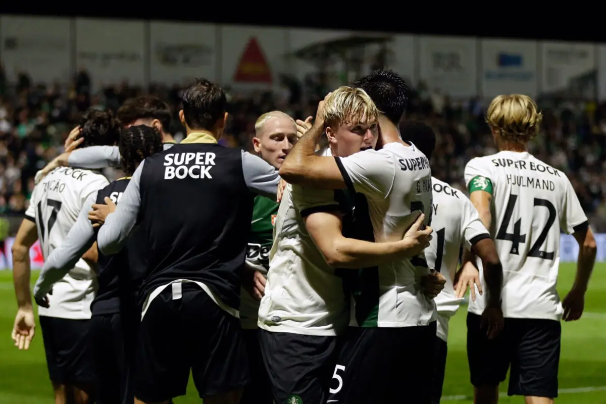 Inácio festeja com Harder (Créditos: Lusa)