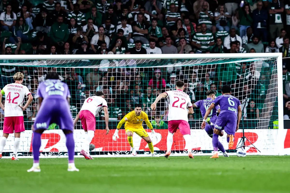 Um penálti convertido por Zalazar empatou o Sporting-Braga