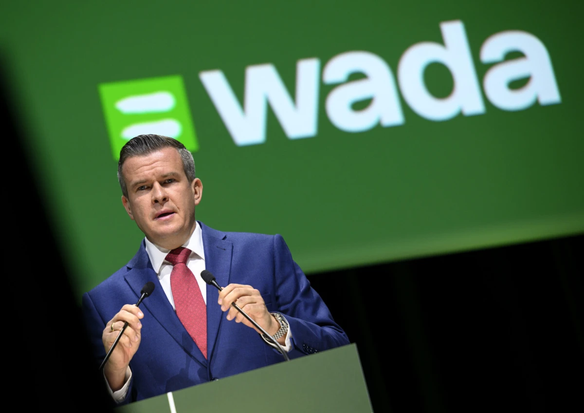 Witold Banka, presidente da AMA (EPA LAURENT GILLIERON)