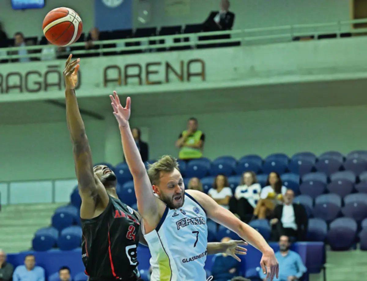 Imagem de contexto do artigo FC Porto e Sporting na FIBA Europe Cup: dar resposta em casa é meta