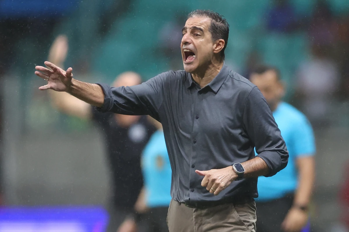 Imagem de contexto do artigo Renato Paiva recusa o tricampeão egípcio