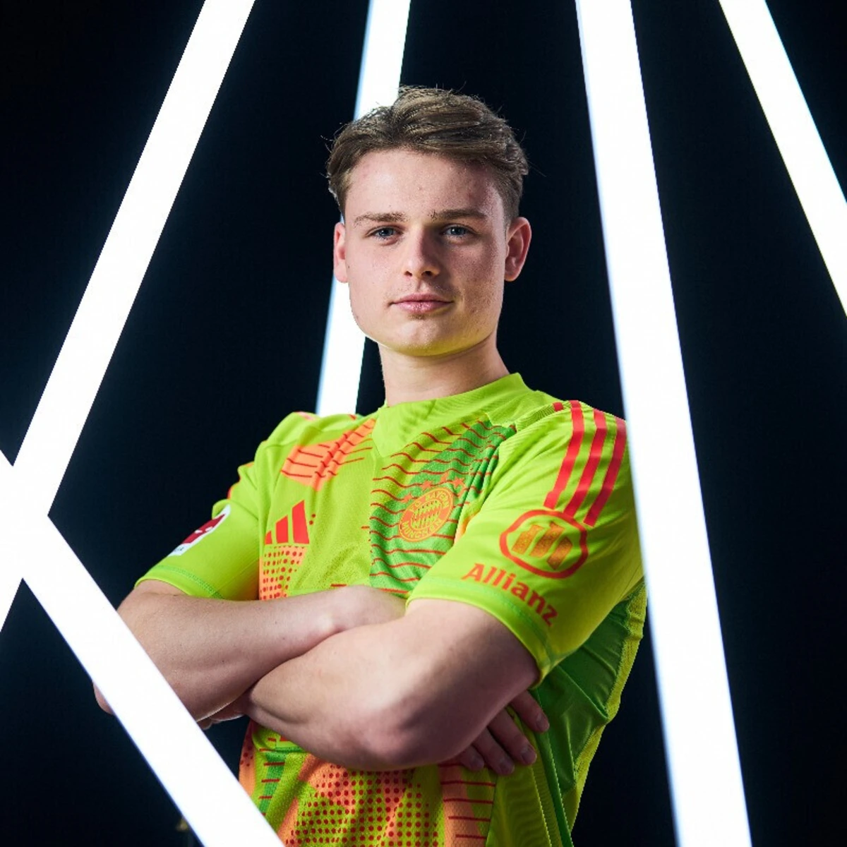 Imagem de contexto do artigo Bayern contrata guarda-redes de 21 anos ao Colónia