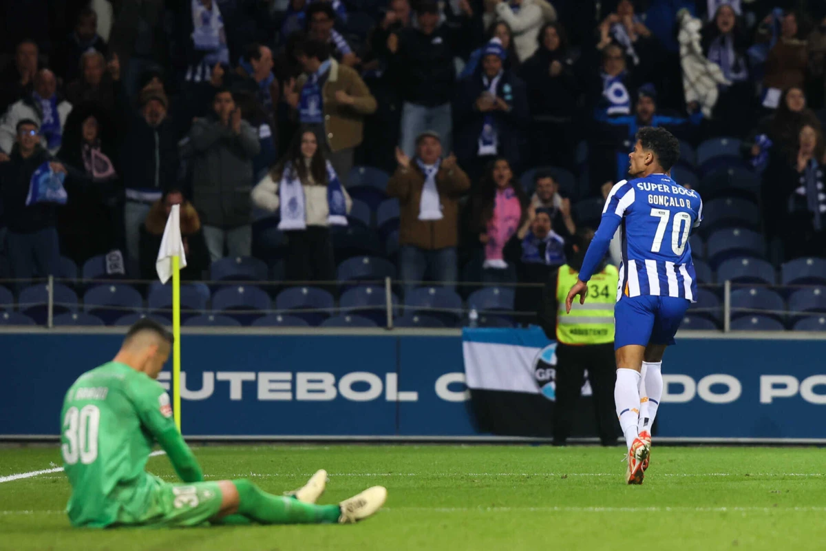 Golo de Gonçalo Borges tranquilizou o FC Porto na receção ao Estrela da Amadora (Créditos: Ivan del Val)