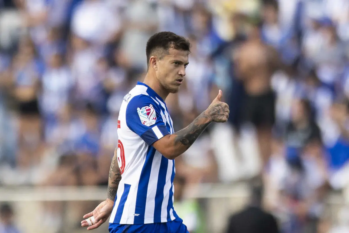 Otávio com a camisola do FC Porto