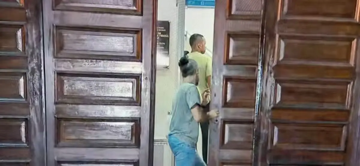 Imagem de contexto do artigo Robinho detido pela polícia brasileira para cumprir nove anos de prisão