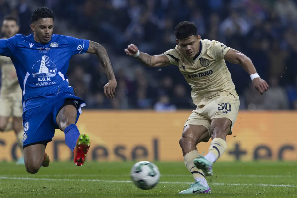 Evanilson bisou para o FC Porto (Créditos: Pedro Correia/Global Imagens)