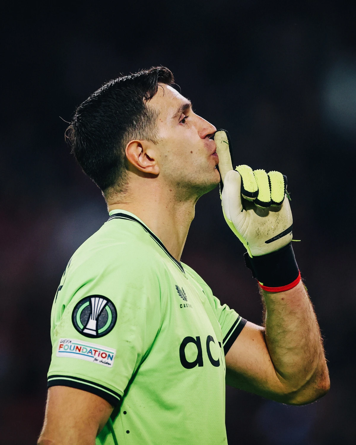 Imagem de contexto do artigo Emiliano Martínez defendeu dois penáltis e voltou a dançar à frente dos franceses. Ora veja