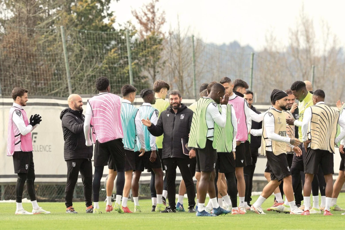 Luís Freire moralizou o plantel do Vitória depois do desaire contra o Benfica (créditos: LUSA)