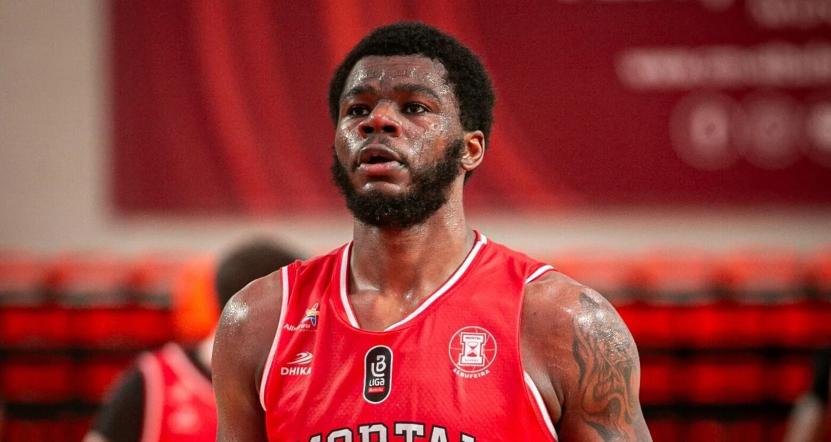 Imagem de contexto do artigo Javian Davis reforça basquetebol do FC Porto: "Nunca irão questionar o meu esforço"