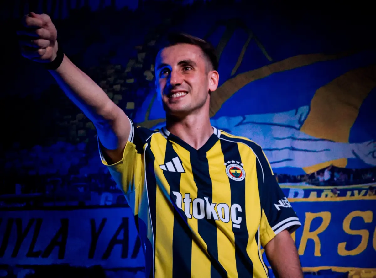 Imagem de contexto do artigo Benfica oficializa saída de Akturkoglu e revela valores da transferência