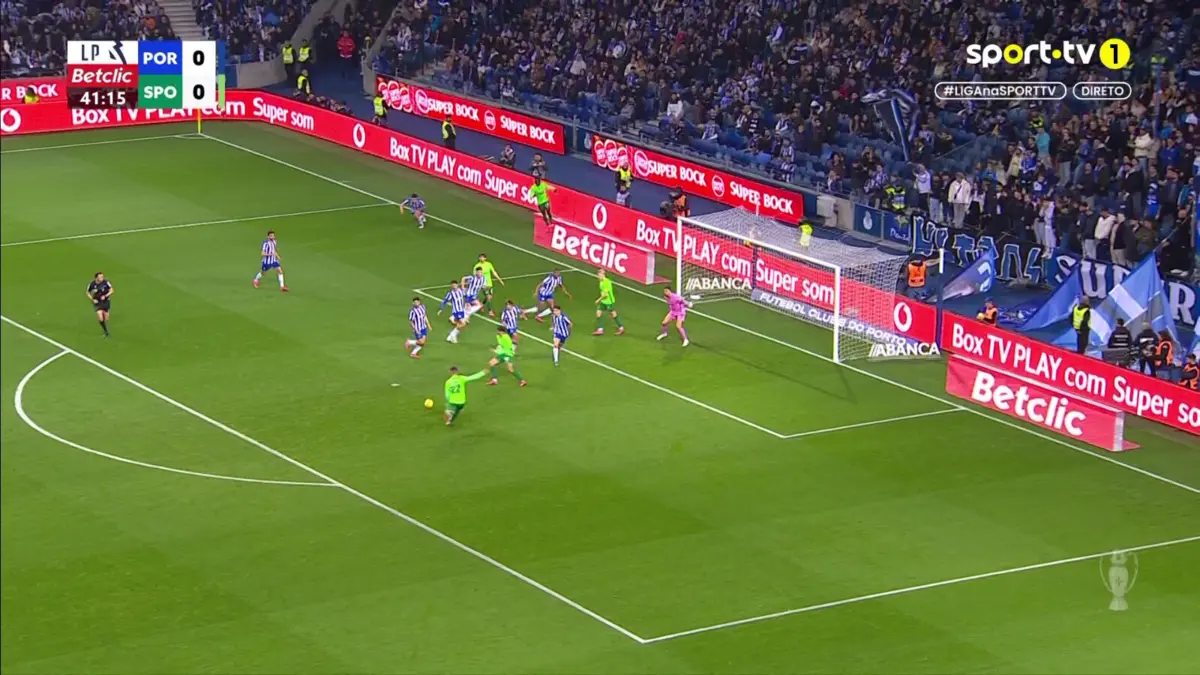 Imagem de contexto do artigo Fresneda desfez desta forma o nulo no FC Porto-Sporting