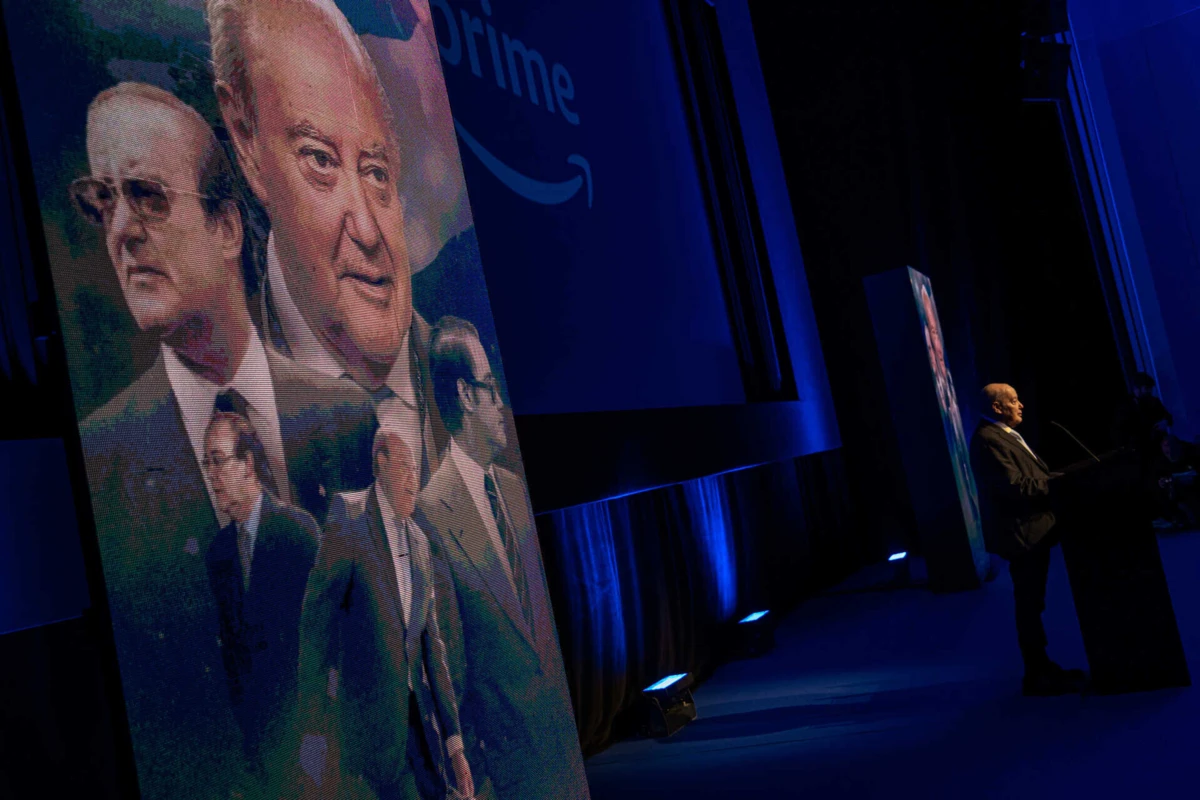 Imagem de contexto do artigo De Jorge Mendes a Valentim Loureiro, passando pela família de Pinto da Costa: as imagens do Senhor Presidente