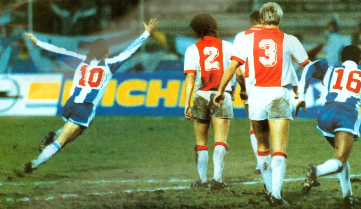 Imagem de contexto do artigo António Sousa recriou o golo que carimbou a conquista a Supertaça Europeia