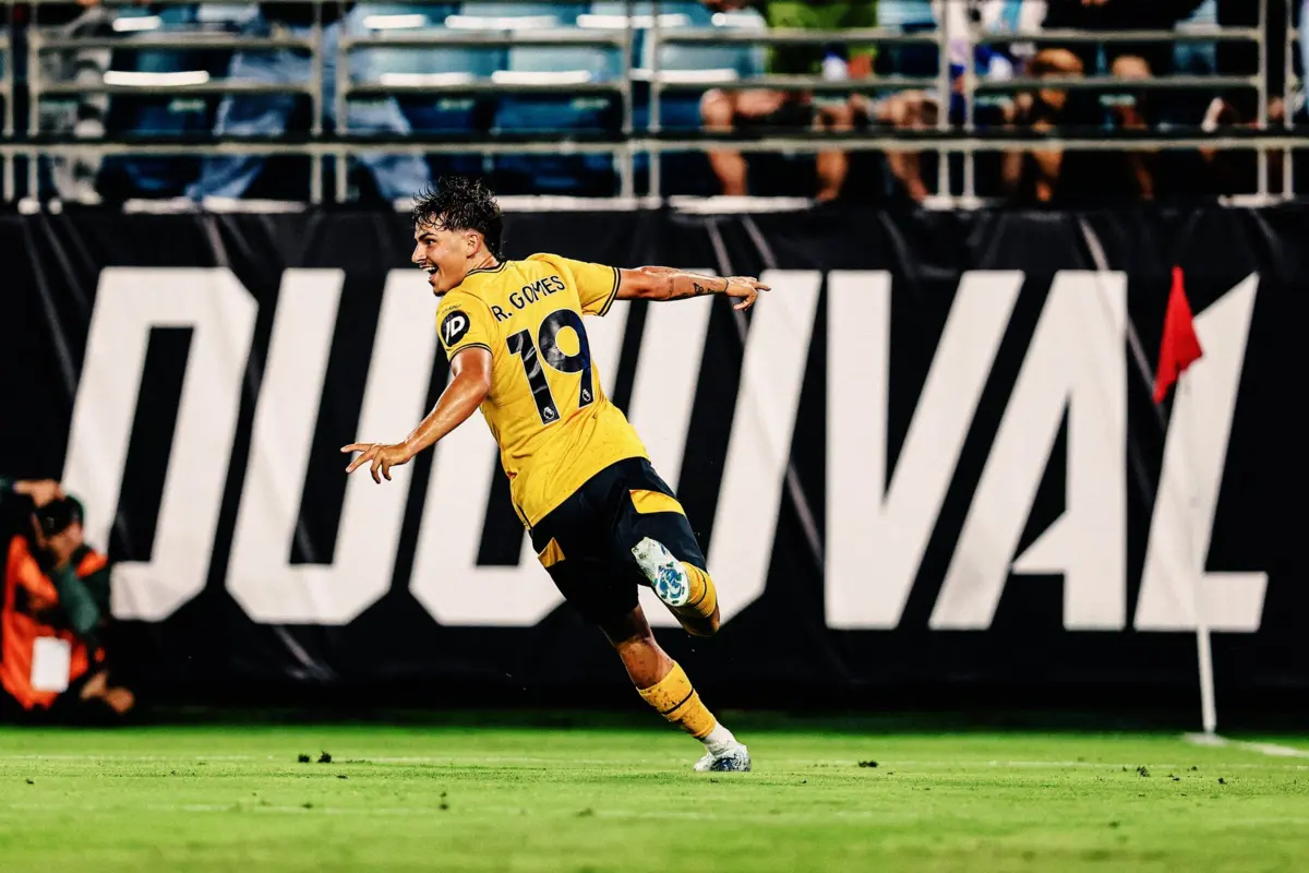 Rodrigo Gomes (Créditos: Wolverhampton)