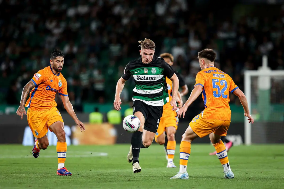 Gyokeres marcou no clássico (créditos: FILIPE AMORIM / AFP)