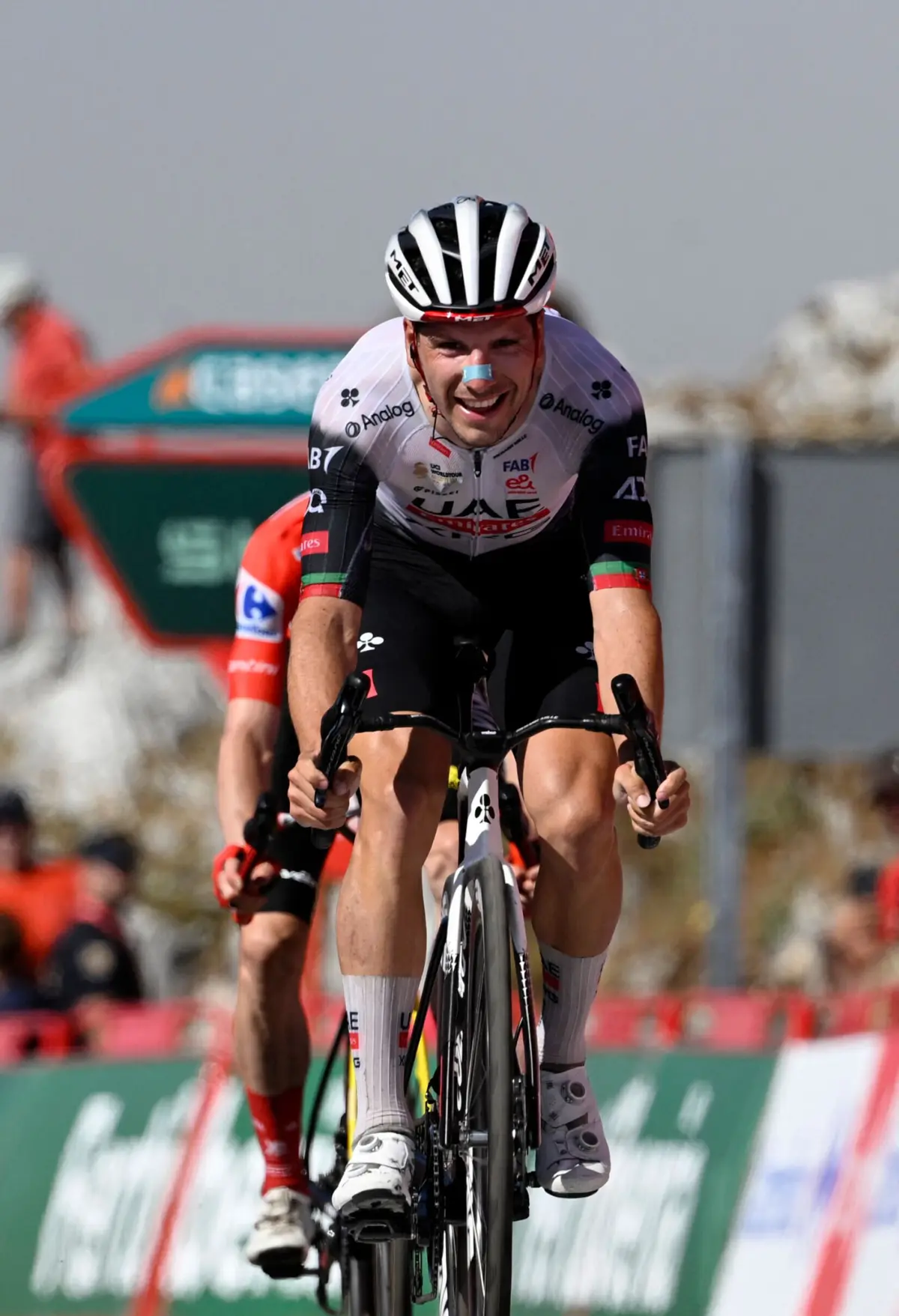 Imagem de contexto do artigo João Almeida: "Melhor vitória da carreira? Sim, esta é especial"