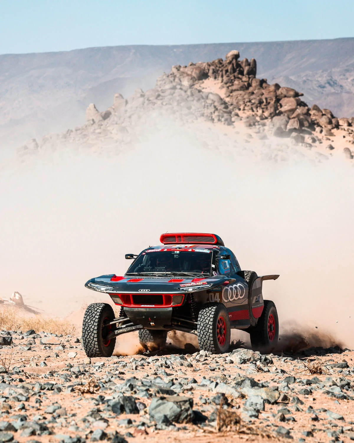 Carlos Sainz vence Dakar e faz história (créditos: X/Carlos Sainz)