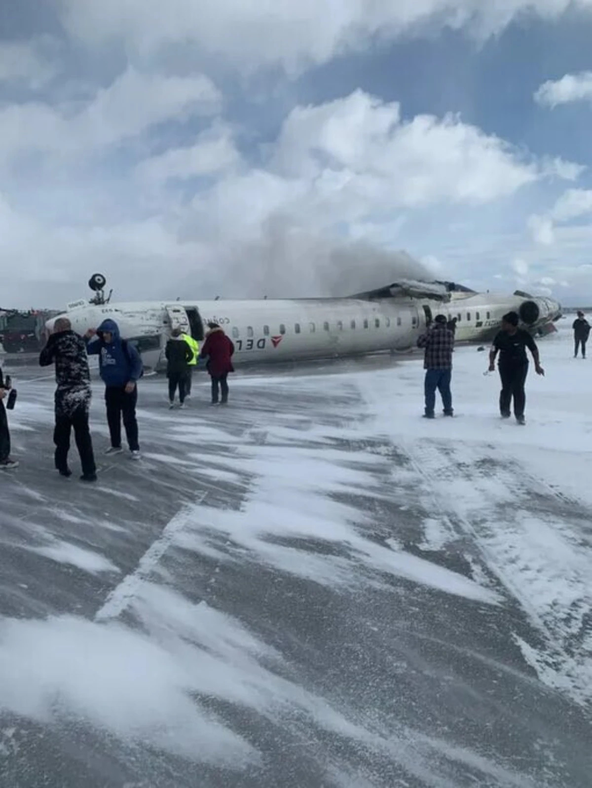 O avião caputou na segunda-feira, mas não provocou mortes