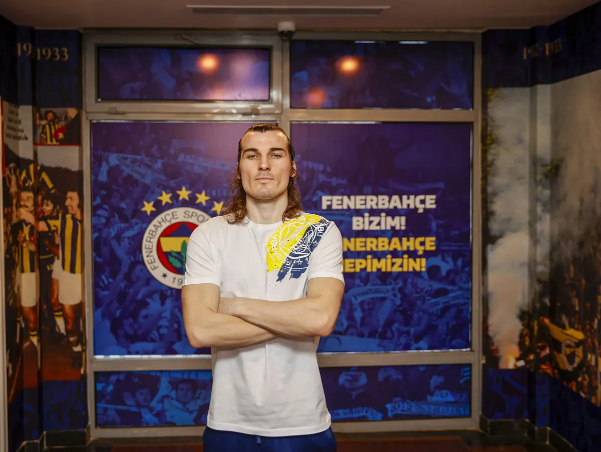 Soyuncu (Reprodução: Fenerbahçe)