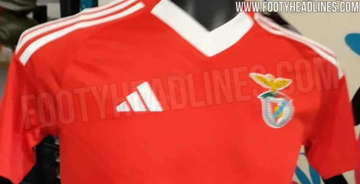 Imagem de contexto do artigo Circulam imagens da possível camisola principal do Benfica em 2024/25
