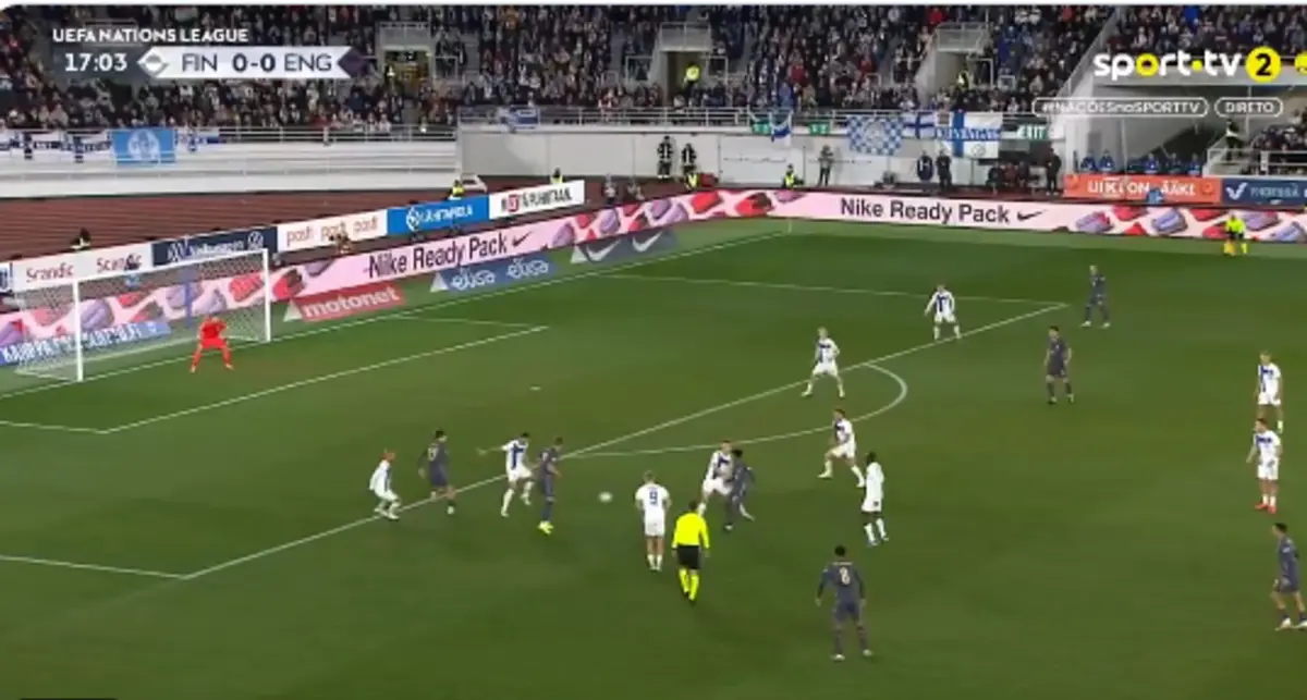 Imagem de contexto do artigo Angel Gomes brilha ao serviço de Inglaterra com este passe para Grealish