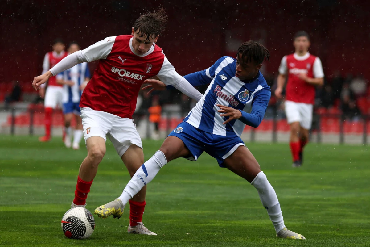 Cardoso Varela, extremo que deixou o FC Porto para rumar ao Dín. Zagreb