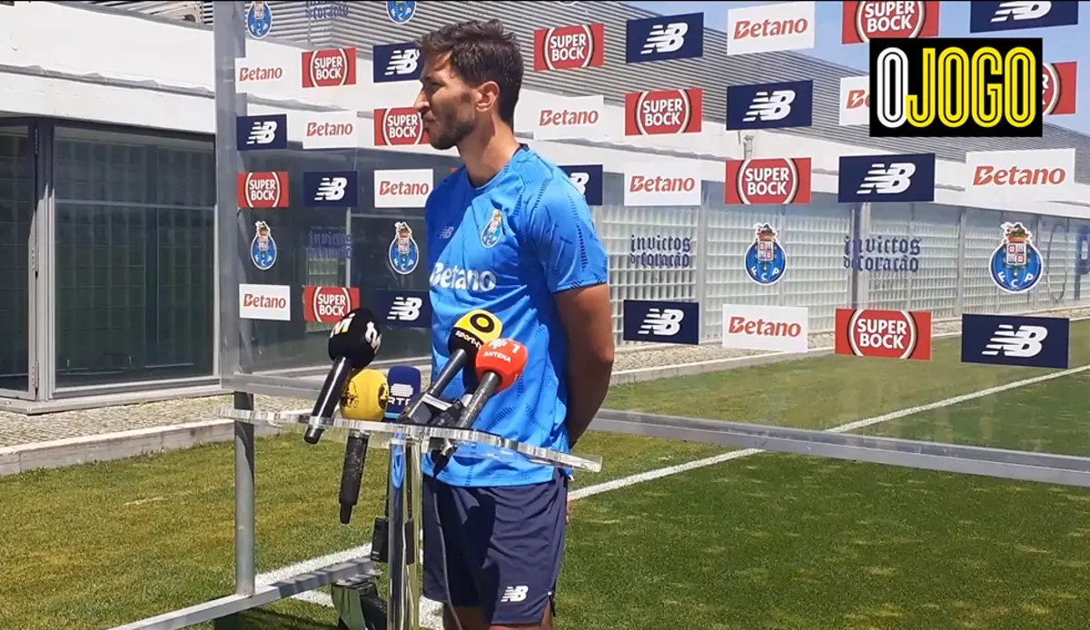 Imagem de contexto do artigo Grujic promete grande época: "Jogos melhores, mais golos, assistências..."