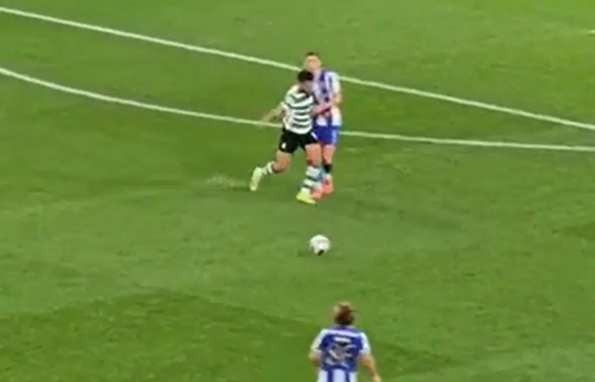 Imagem de contexto do artigo Há um novo ângulo do lance entre Luis Suárez e Bednarek. Veja o vídeo