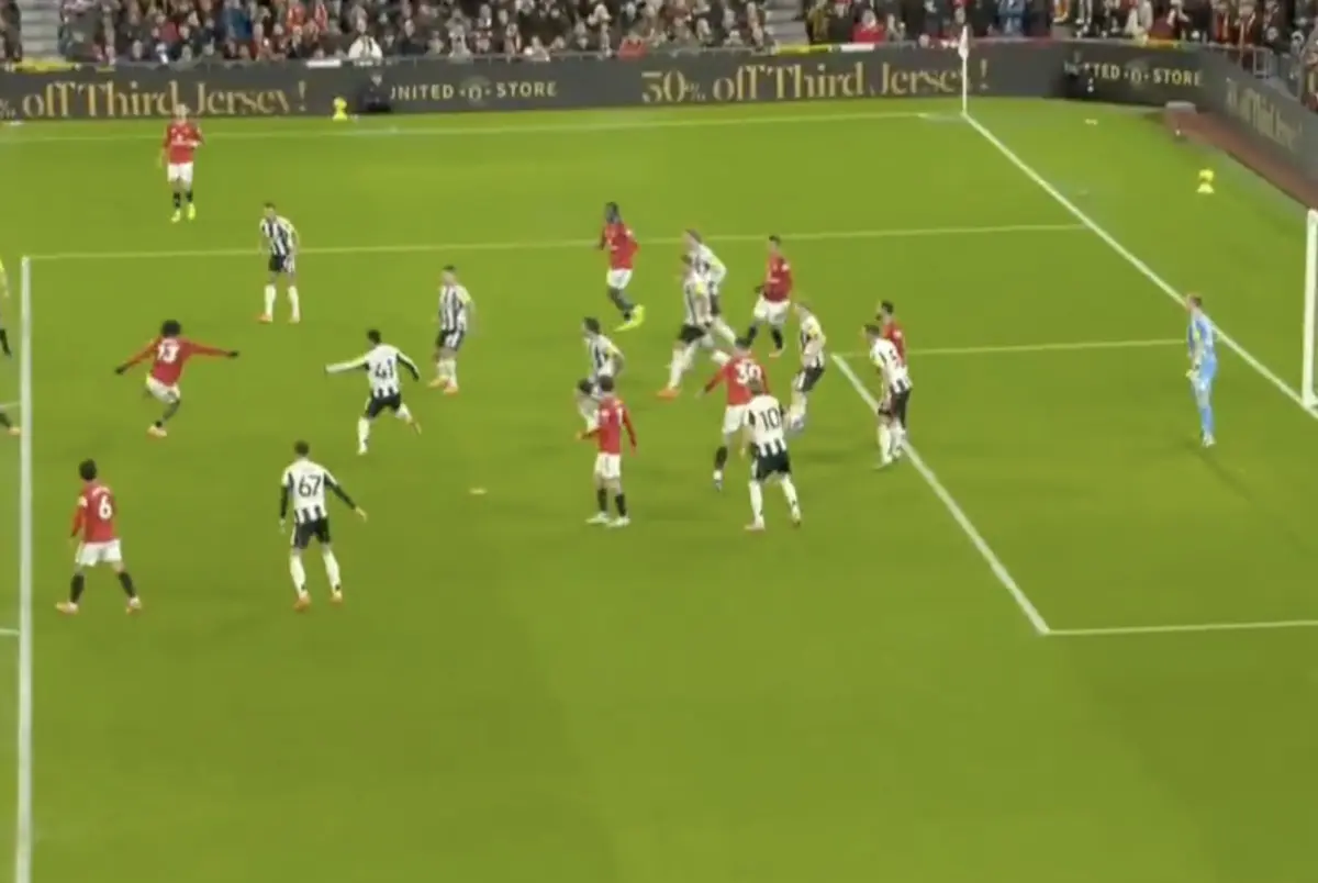 Imagem de contexto do artigo O belo remate de primeira de Dorgu que decidiu o Manchester United-Newcastle