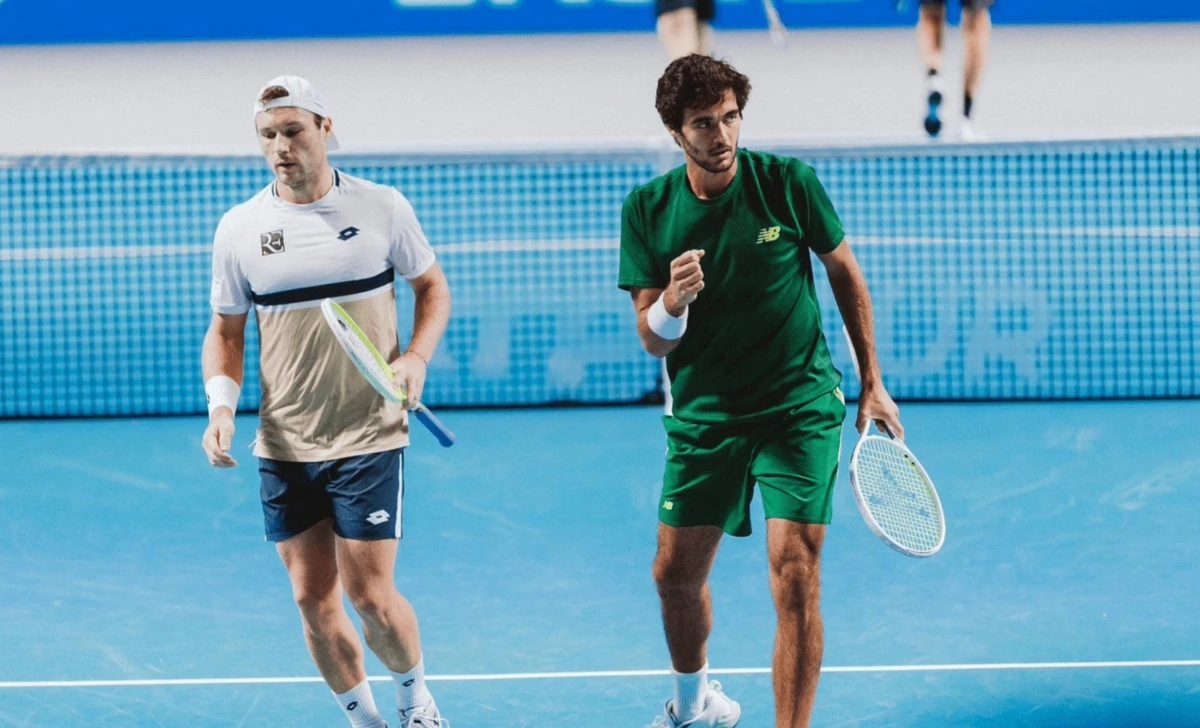 Francisco Cabral (à direita) e Lucas Miedler