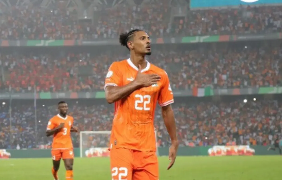 Sébastien Haller festeja golo na final da CAN (créditos: Instagram)