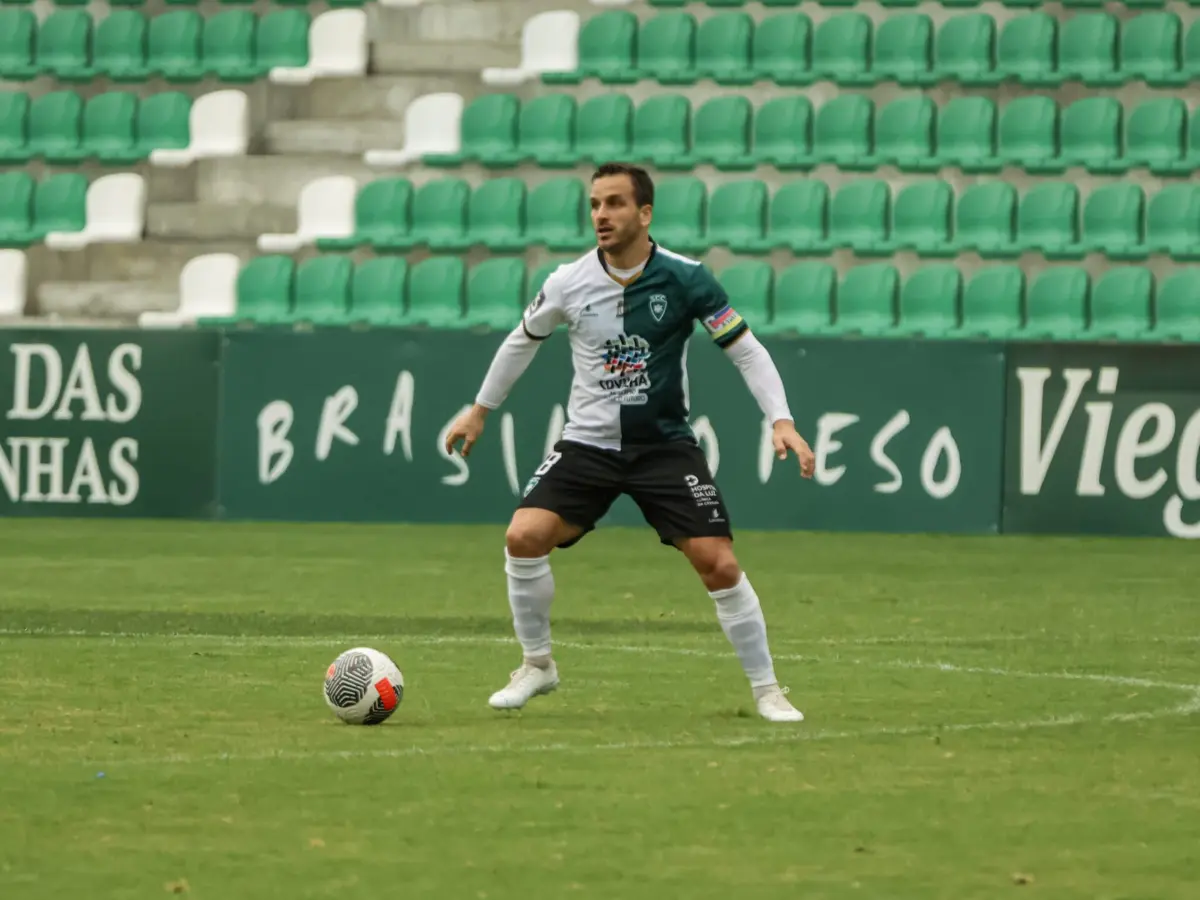 Imagem de contexto do artigo "Subir é a melhor homenagem que podemos fazer a José Mendes"